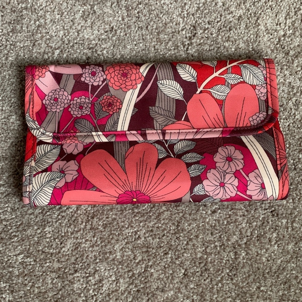 Vera Bradley Womens Bohemian Blooms Lighten Up Trifold Makeup Brush Case Bag